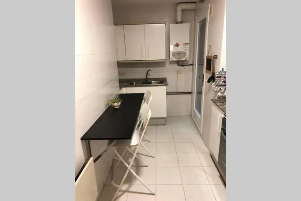 Comode Apartament Al Bell Mig De Girona Apartment